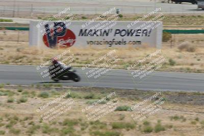 media/Apr-20-2025-AHRMA (Sun) [[393a79c373]]/Race/Group 12/Turn 4b/